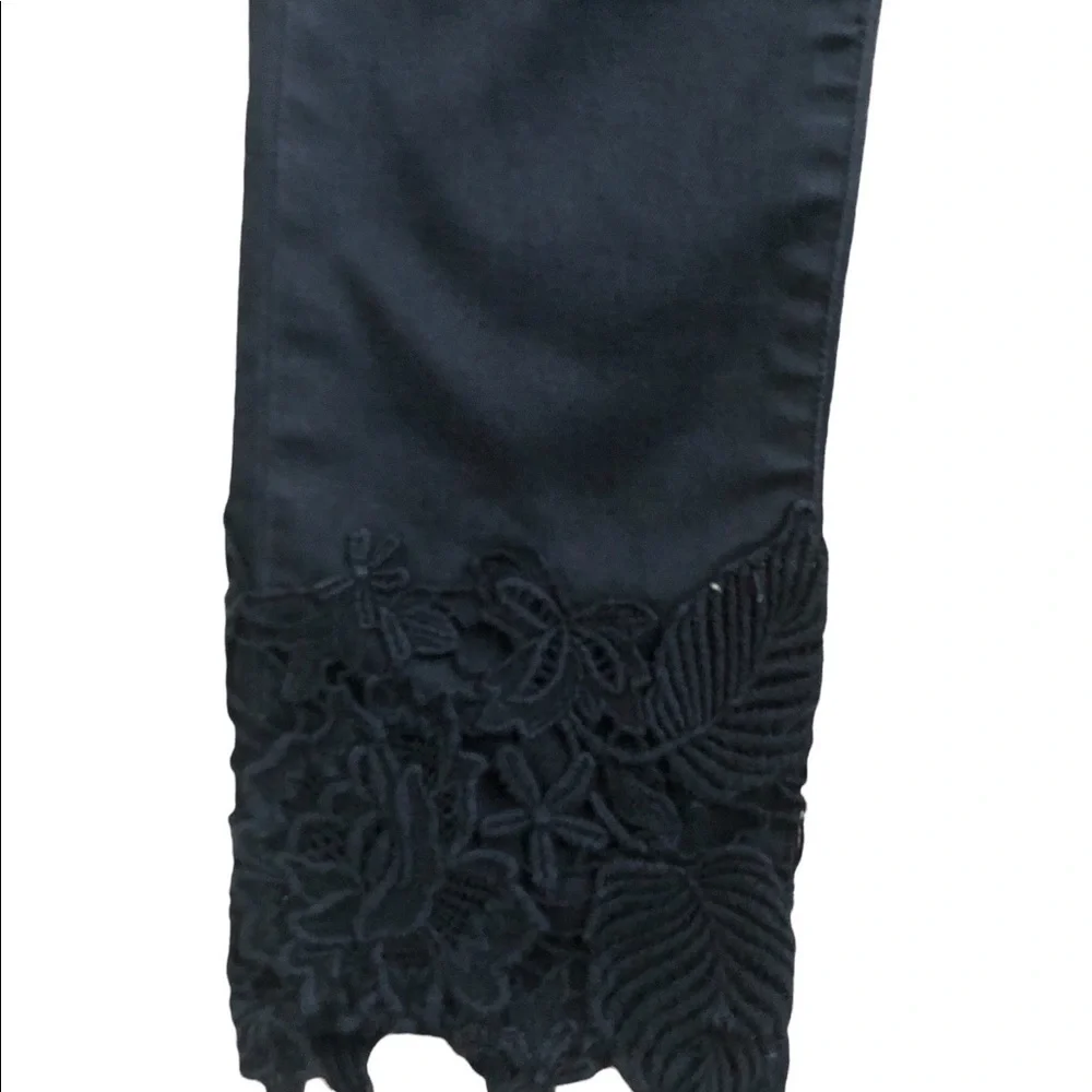 J Brand RUBY HIGH RISE CROPPED CIGARETTE JEANS - BLACK LACE Size 24X26